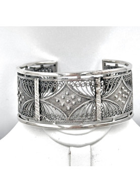 Дамска Гривна “К2”